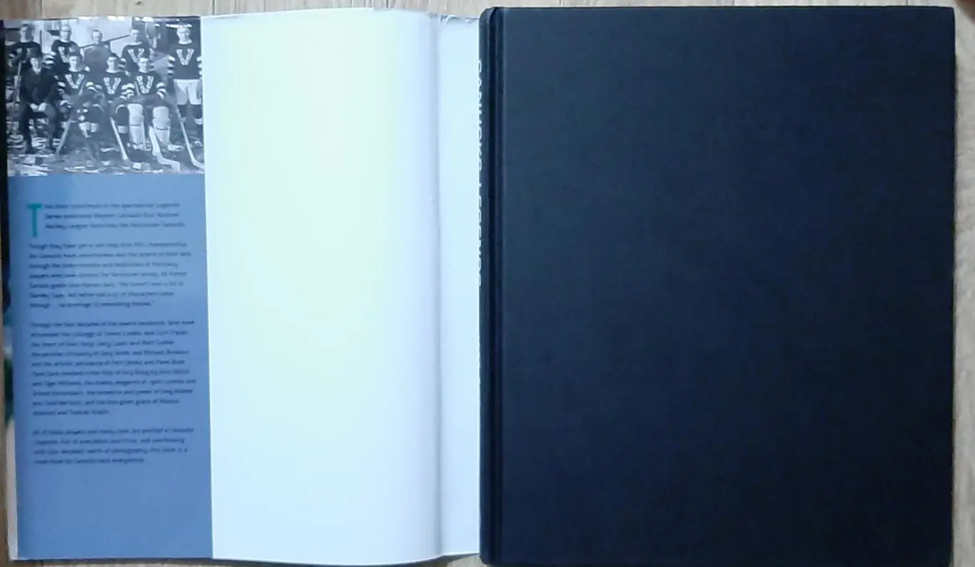 Книга Хоккей Jeff Rud Canucks Legends ( Легенди Кенакс) 255 стор. 2007 1