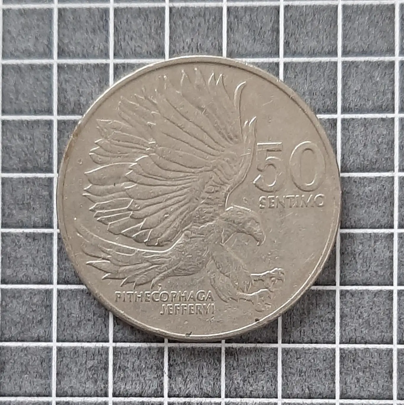 Монета 50 сентимів Філіппіни 1983 фауна орел