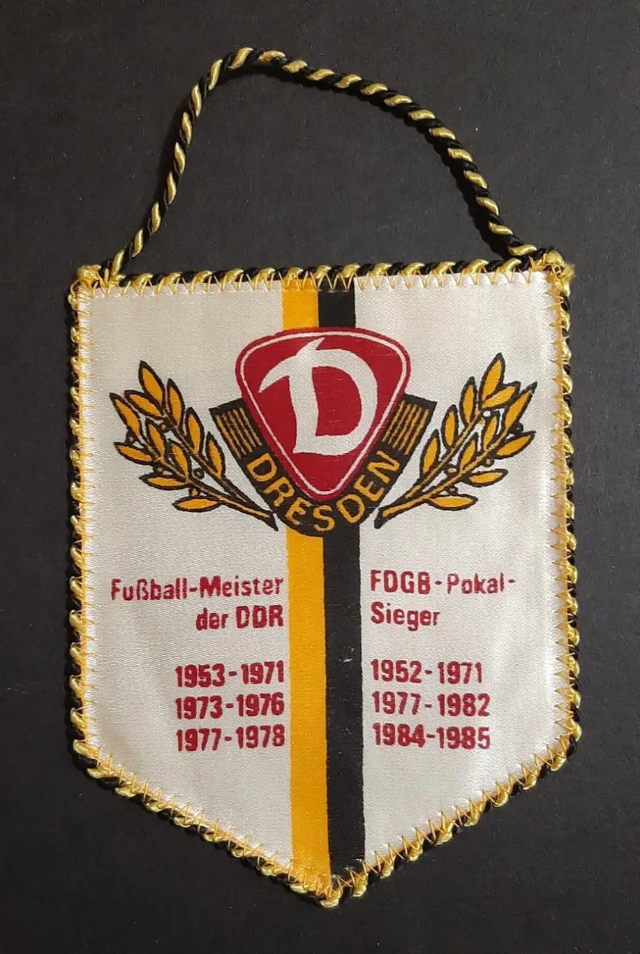 Вимпел Dynamo Dresden / Динамо Дрезден двосторонній 1
