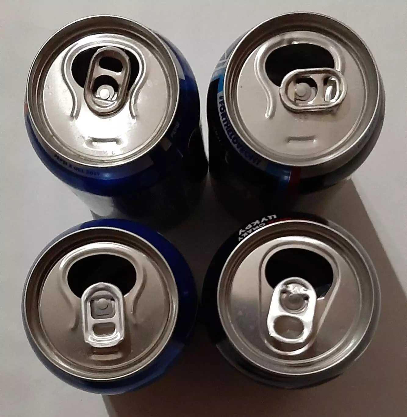 Баночки Pepsi Мессі 4 шт. Ем.- 0,33л. 3