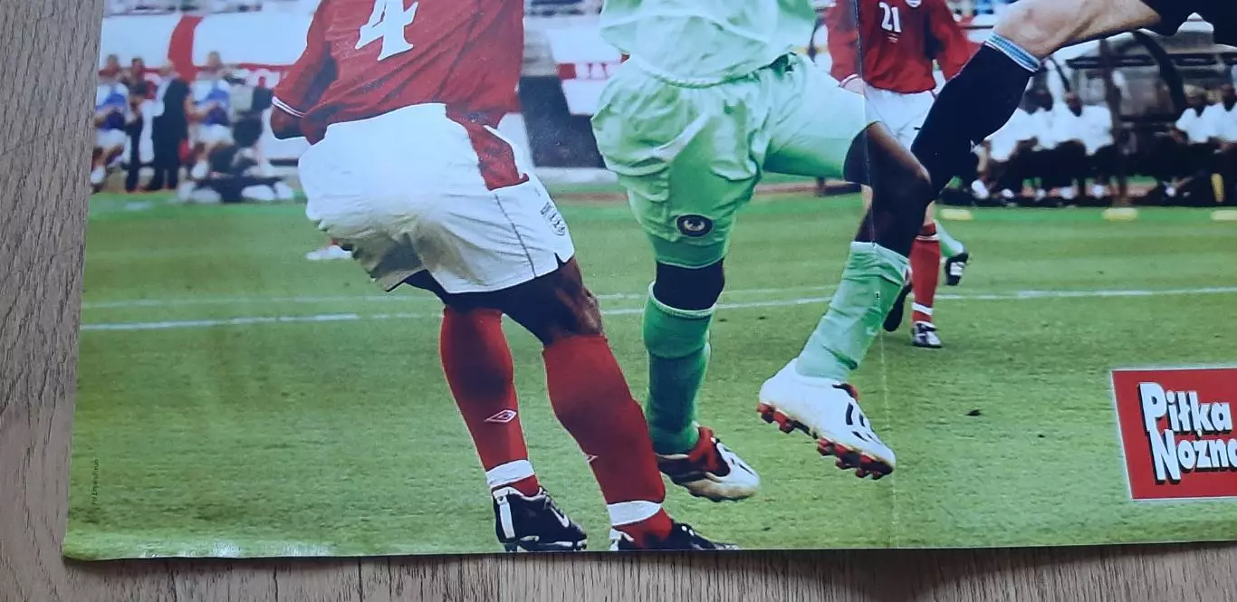 Постер двосторонній фрагменти матчу Нігерія - Англія з журналу Pilka Nozna 2002 4