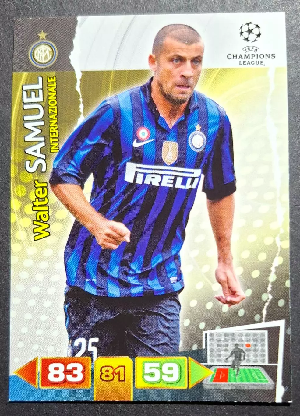 Картка Panini Walter Samuel / Вальтер Самуель Інтер Італія 2011/12