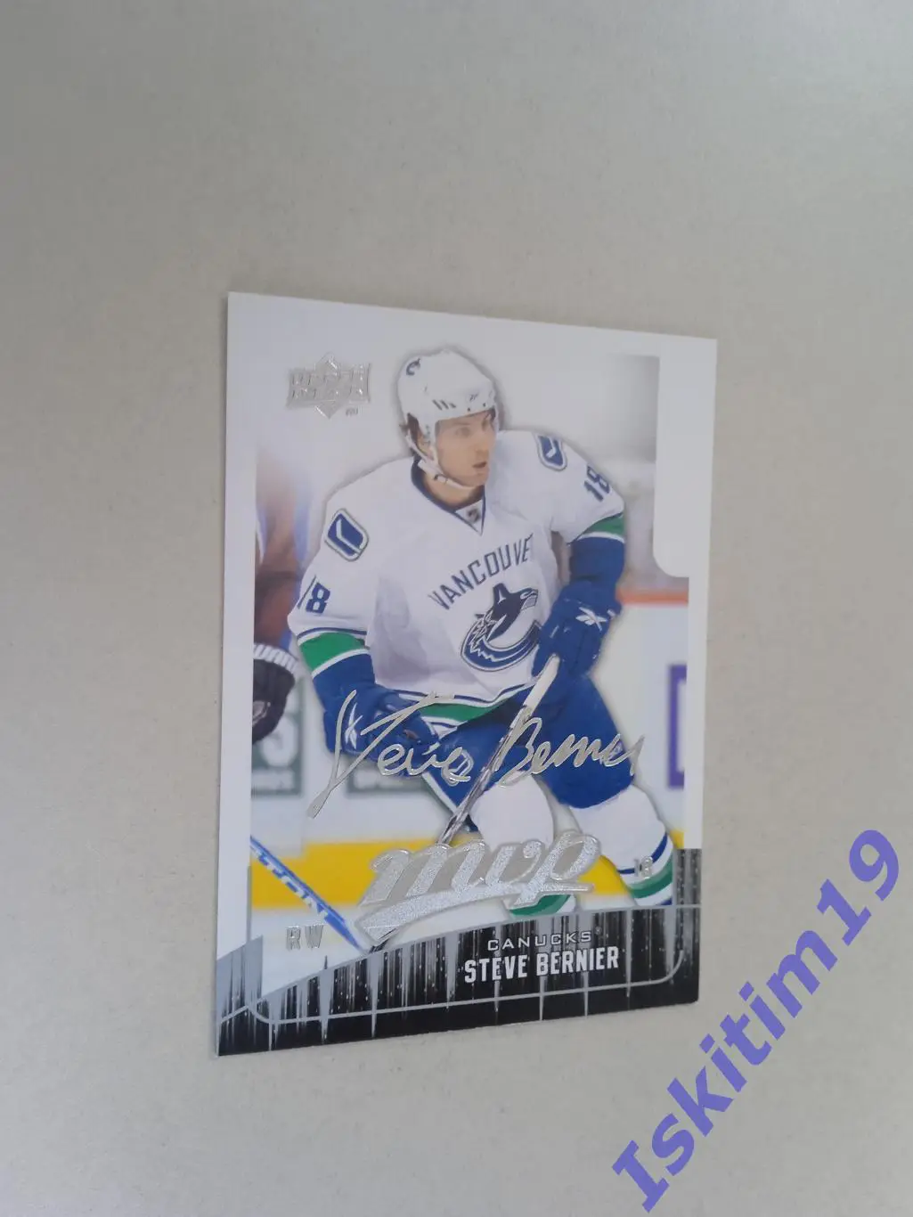 Карточка Upper Deck MVP Hockey 2009-2010 № 17 Ванкувер Стив Бернье