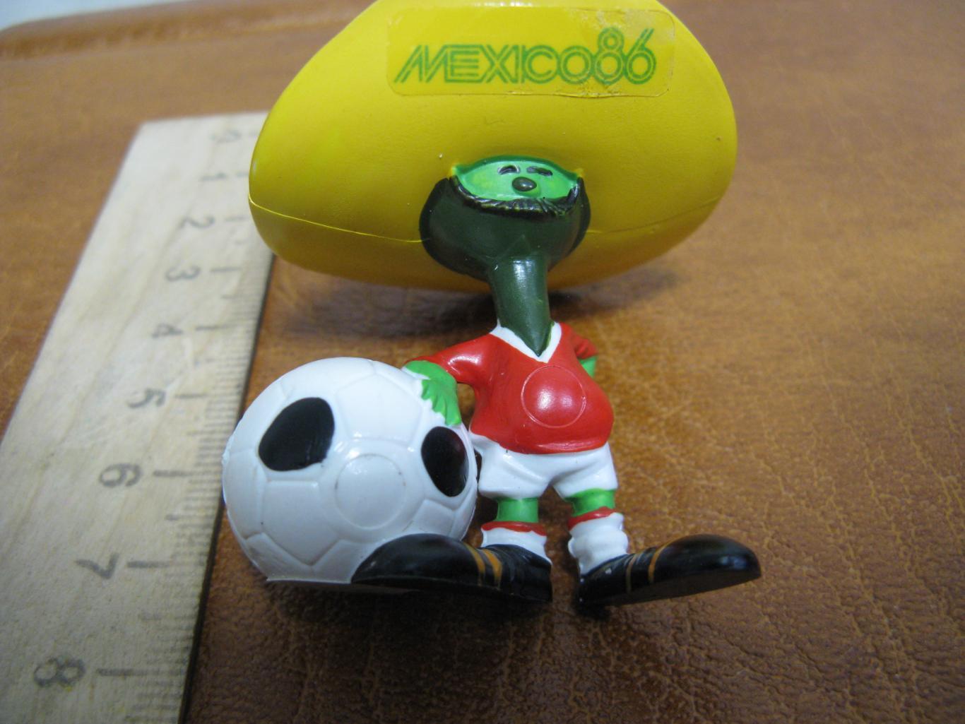 брелок талисман Чемпионата мира по футболу Мехико 1986 перчик Пике 1