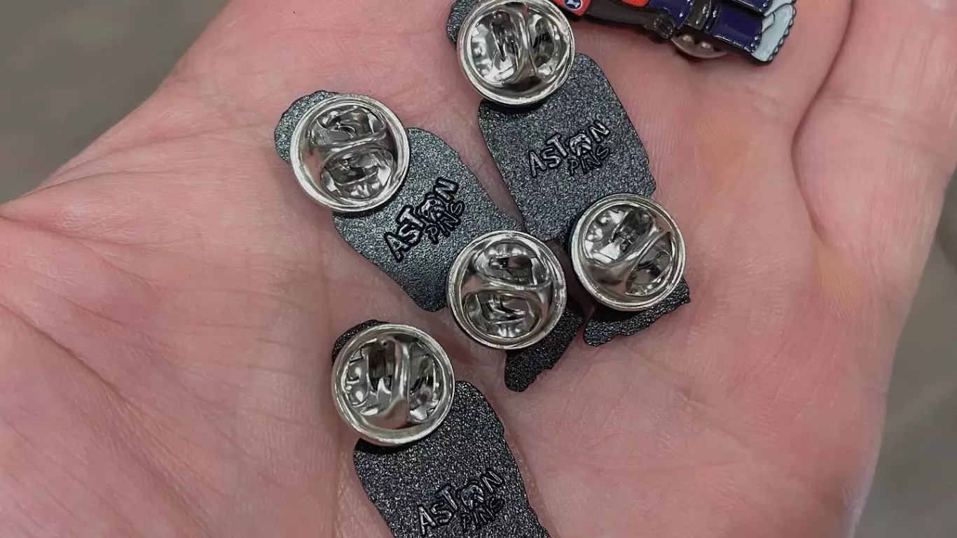 Набор значков ПФК ЦСКА посвященный финальной встрече в Кубке УЕФА 2005 4