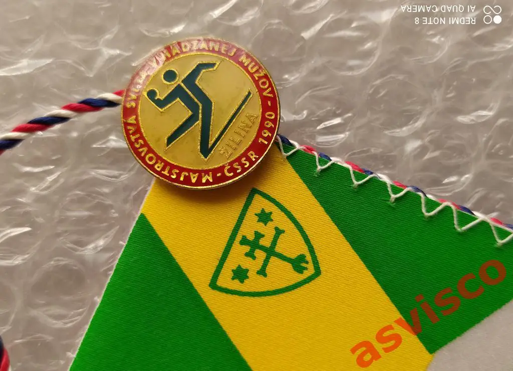 Вымпел и значок Чемпионат Мира по гандболу среди мужских команд. ЧССР, 1990 (I). 2