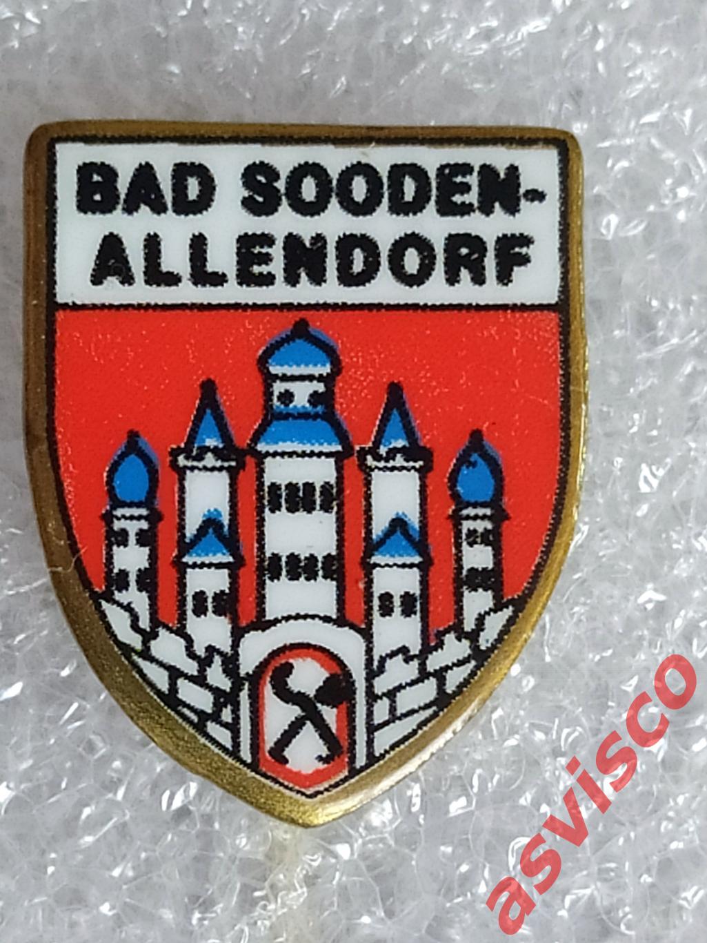 Значок Герб города Бад-Зоден-Аллендорф из Германии. 5