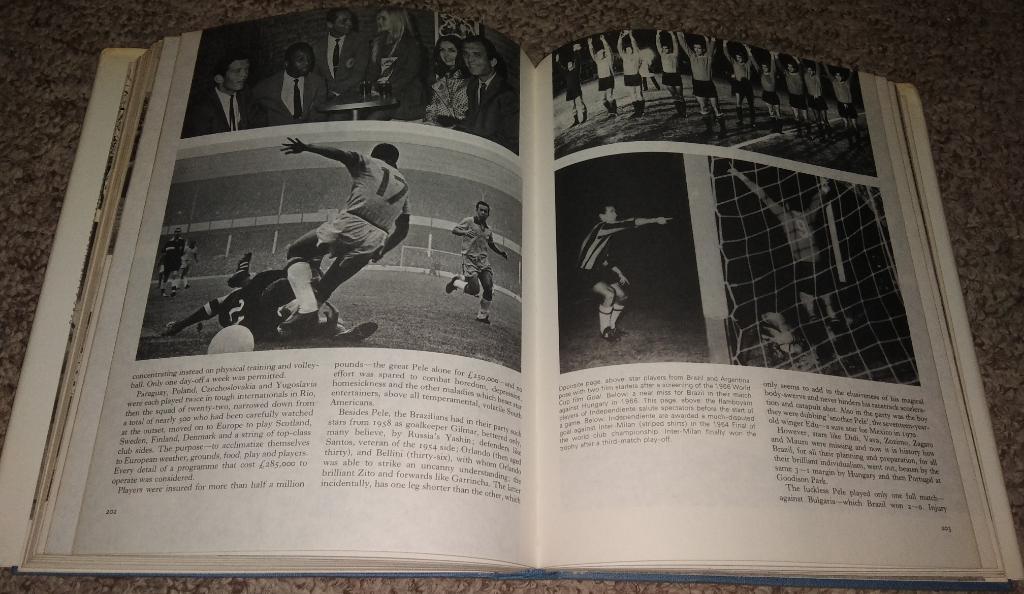 A Pictorial History of Soccer (1970). 1
