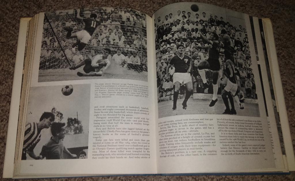 A Pictorial History of Soccer (1970). 5