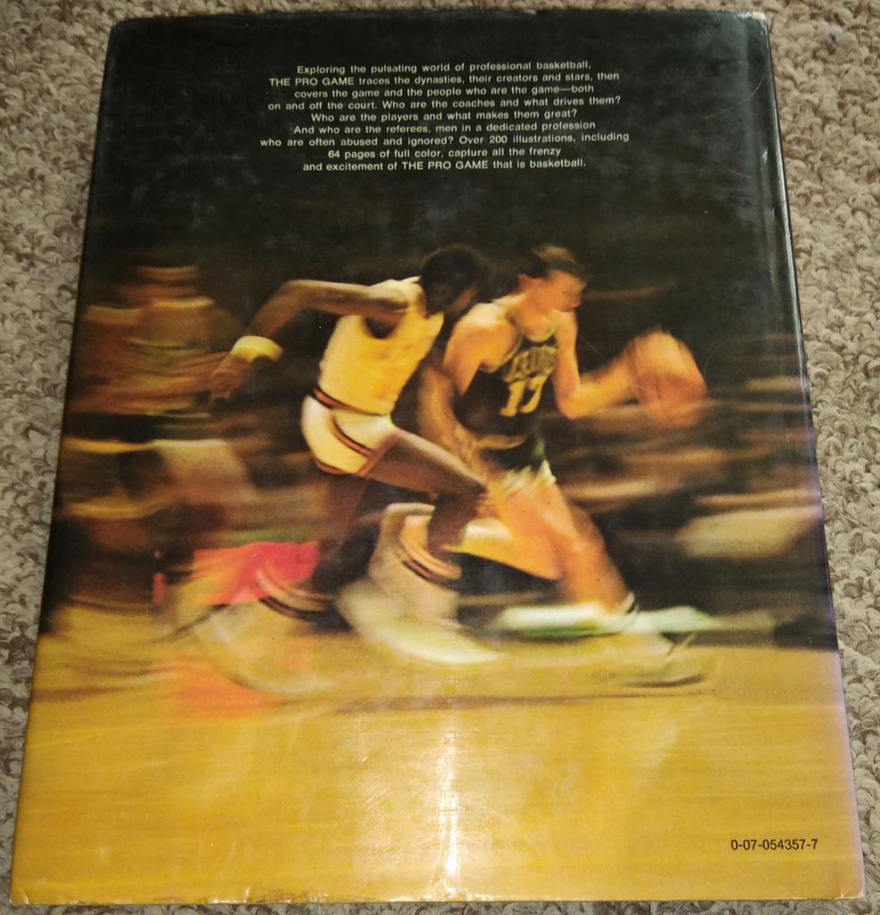 The Pro Game. The World of Professional Basketball (NBA,ABA, 1975) 7