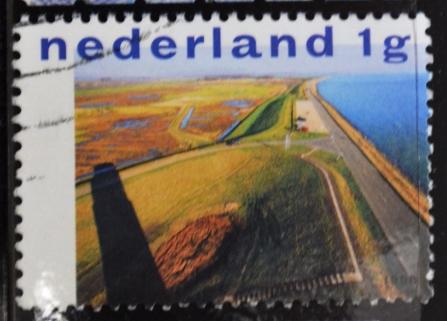 Нидерланды (97) (NEDERLAND) - Марки в ассортименте - 1 рубль !!!