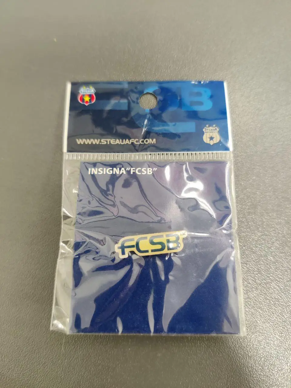 Стяуа Бухарест FCSB знак/значок официальный