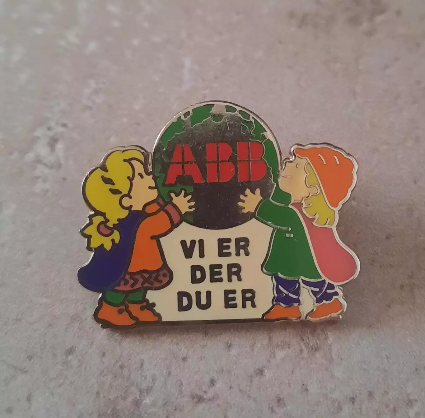 Знак олимпиада Лиллехаммер 1994 маскот