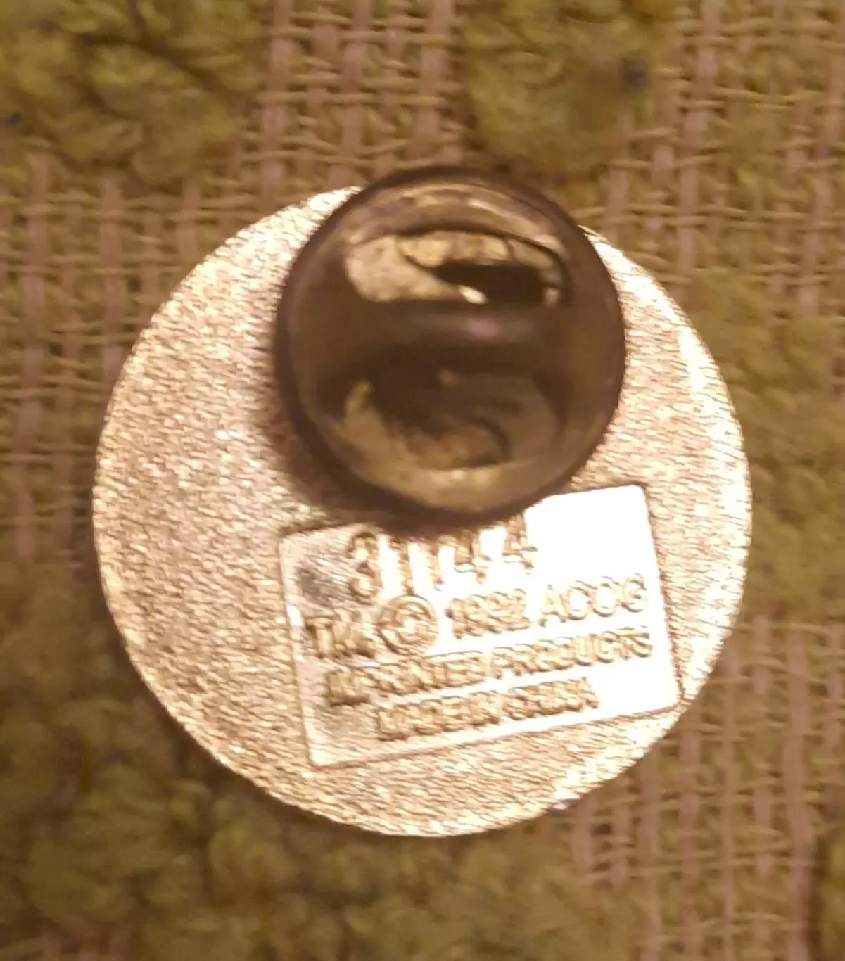 Знак Олимпиада Атланта 1996 золотистый (номер) 1