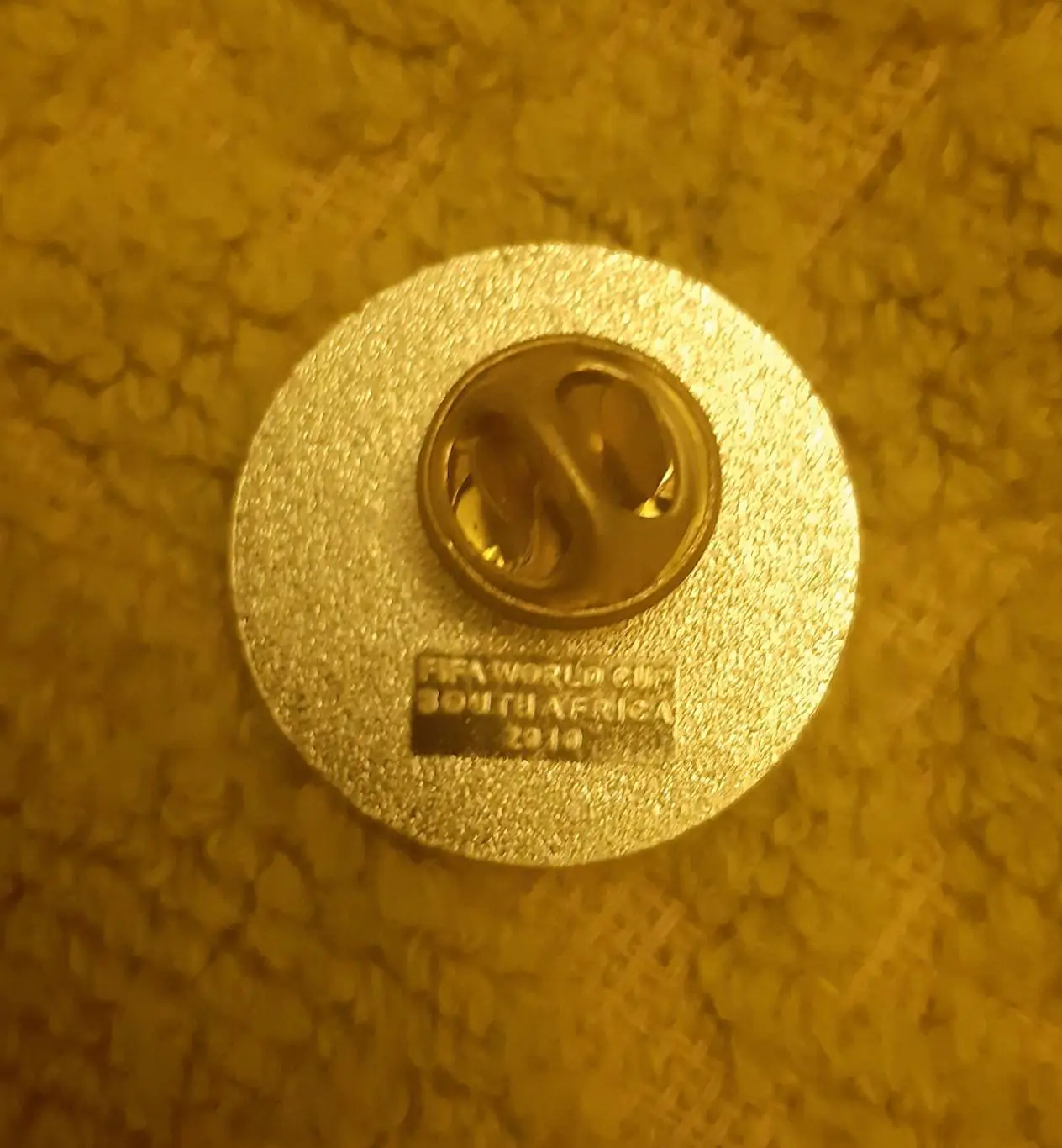 Знак чемпионат мира по футболу 2010 команда швейцария 1