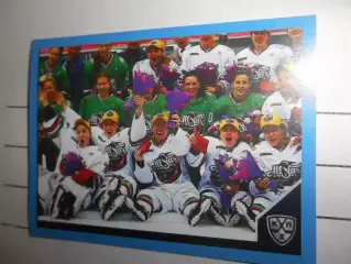 PANINI КХЛ 2019-2020 = 519 - Спортсменки после Матча звезд КХЛ