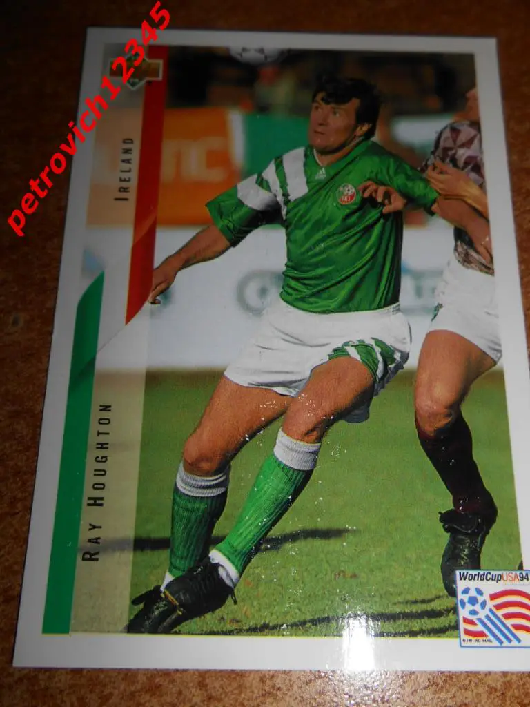 футбол.карточка = Ray Houghton (Republic of Ireland)