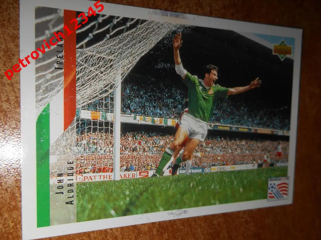 футбол.карточка = John Aldridge (Republic of Ireland)