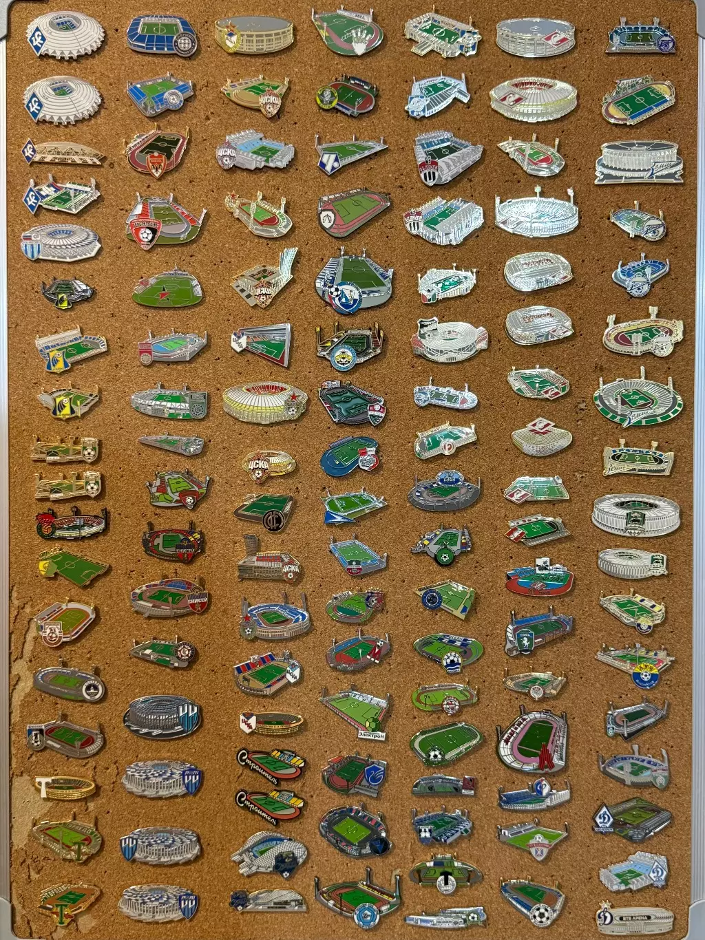 Футбольные значки 1