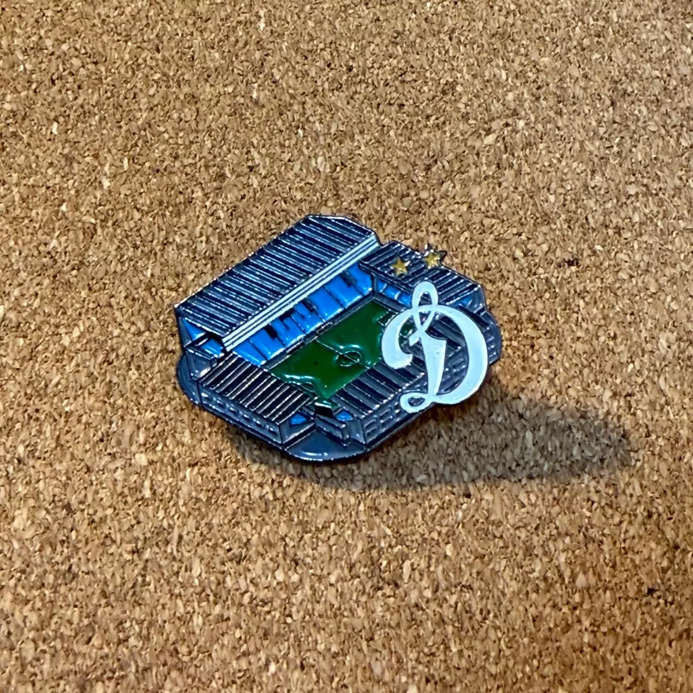 Знак Динамо Москва (Арена Химки)