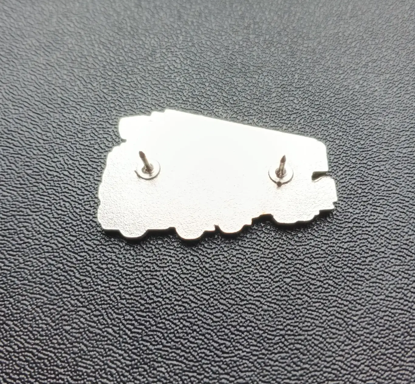 Значок пожарная машина МАЗ 6516 1